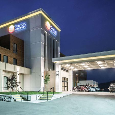 Comfort Inn & Suites Merritt Exterior photo